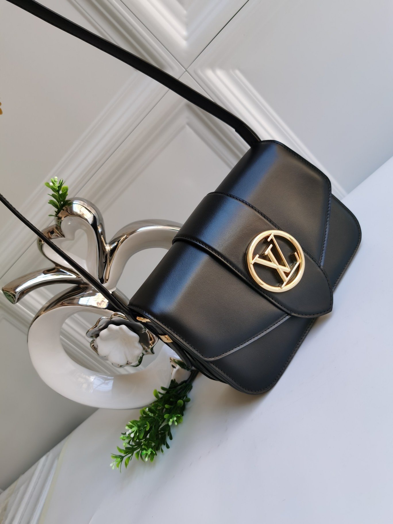 NEW Replica Louis Vuitton M55948 Pont 9 Handbag Smooth Leather Black