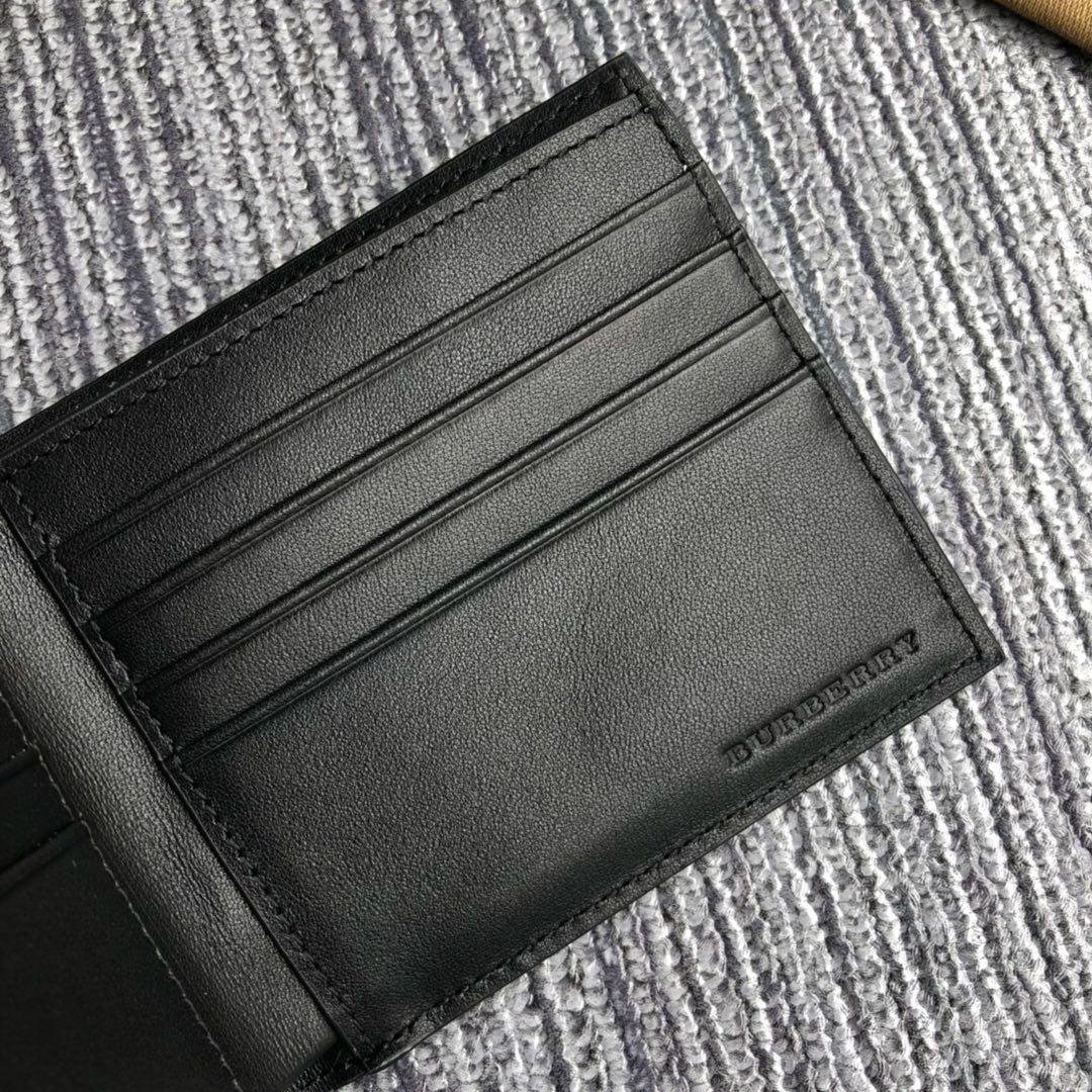 New Replcia Burberry Small Scale Check International Bifold Wallet