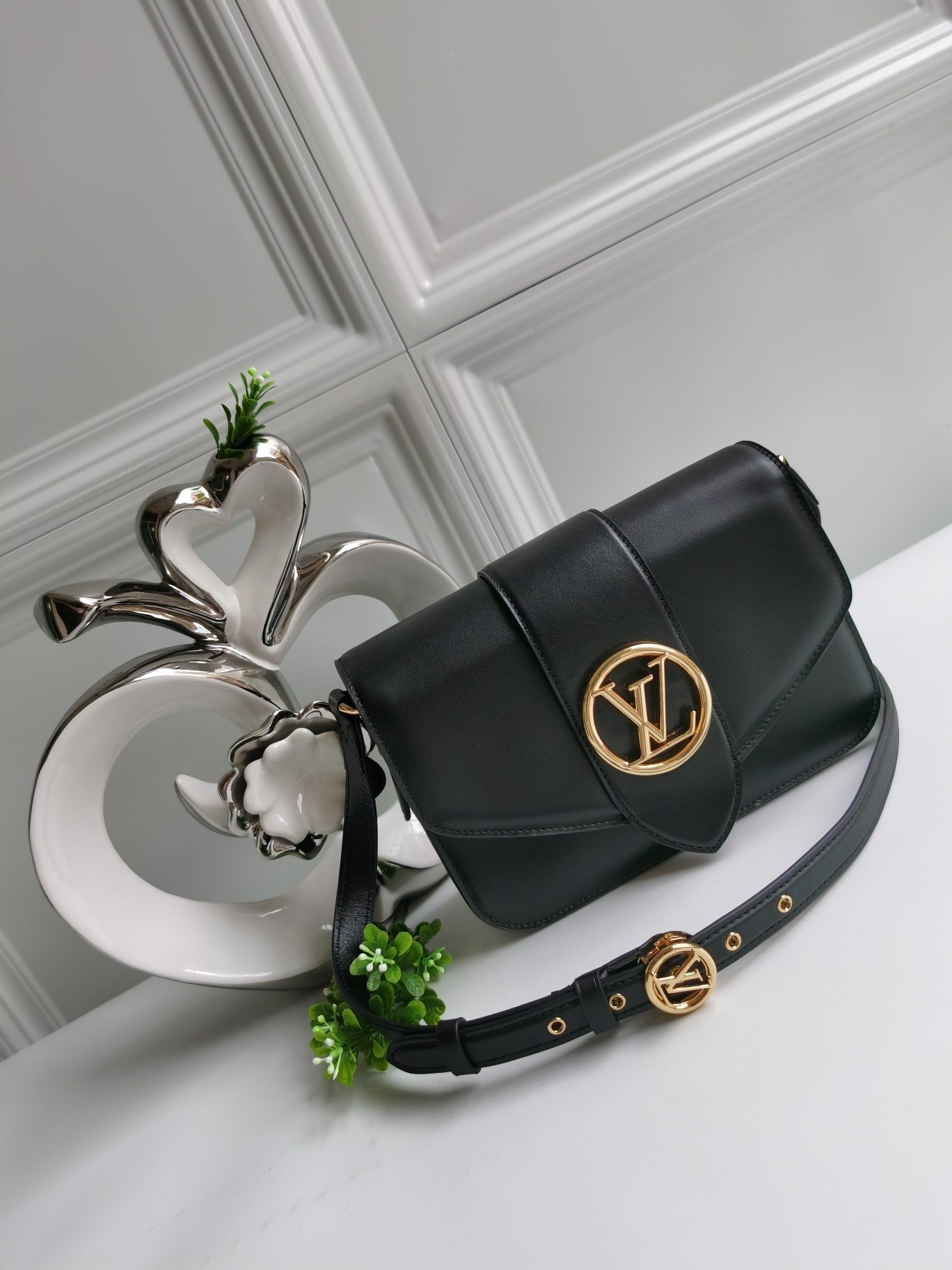NEW Replica Louis Vuitton M55948 Pont 9 Handbag Smooth Leather Black