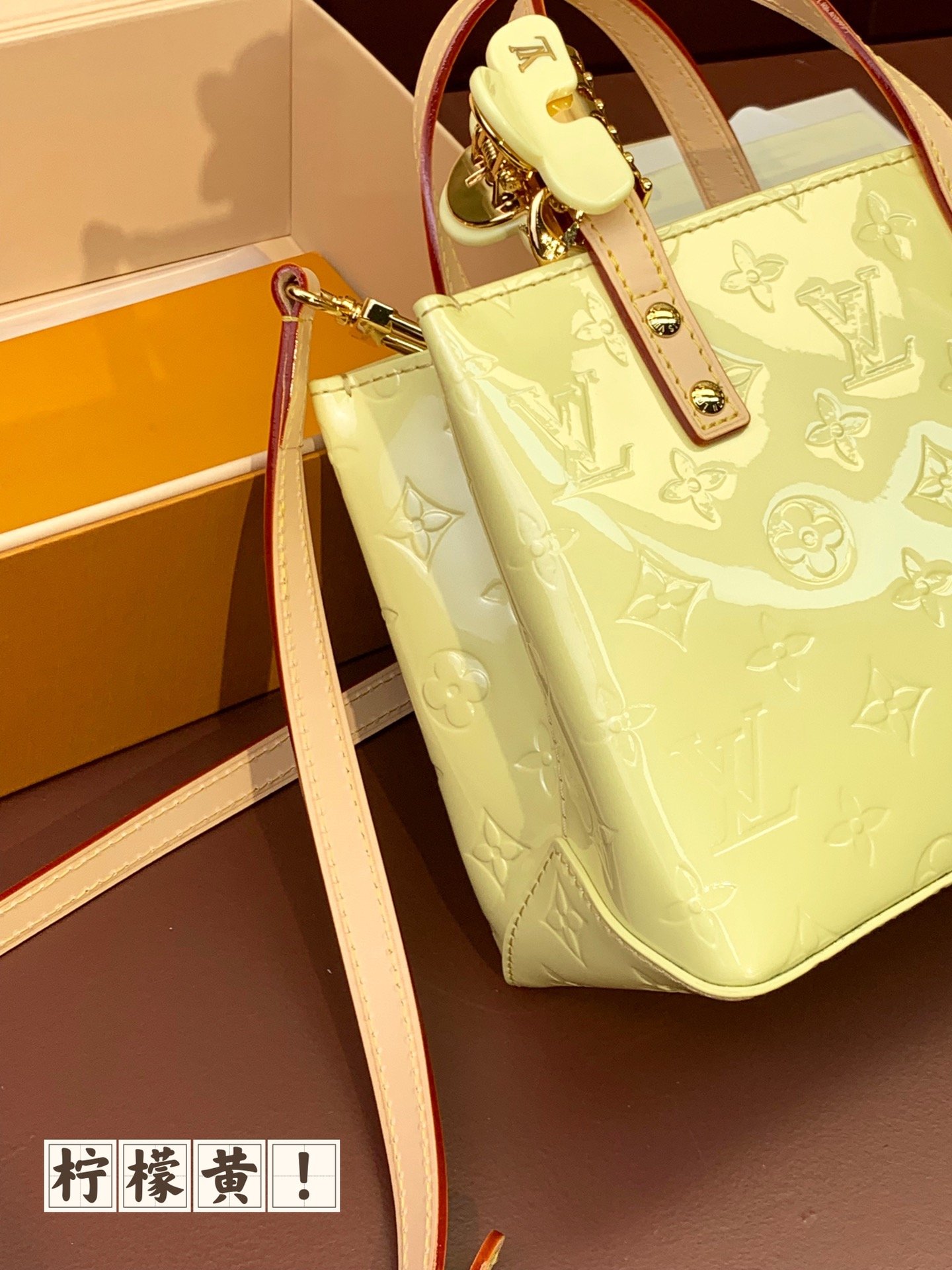 Louis Vuitte M24144 Reade PM Monogram Vernis Embossed Cowhide Leather Yellow