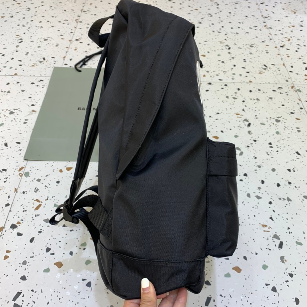 Balenciaga Mens Backpack-001