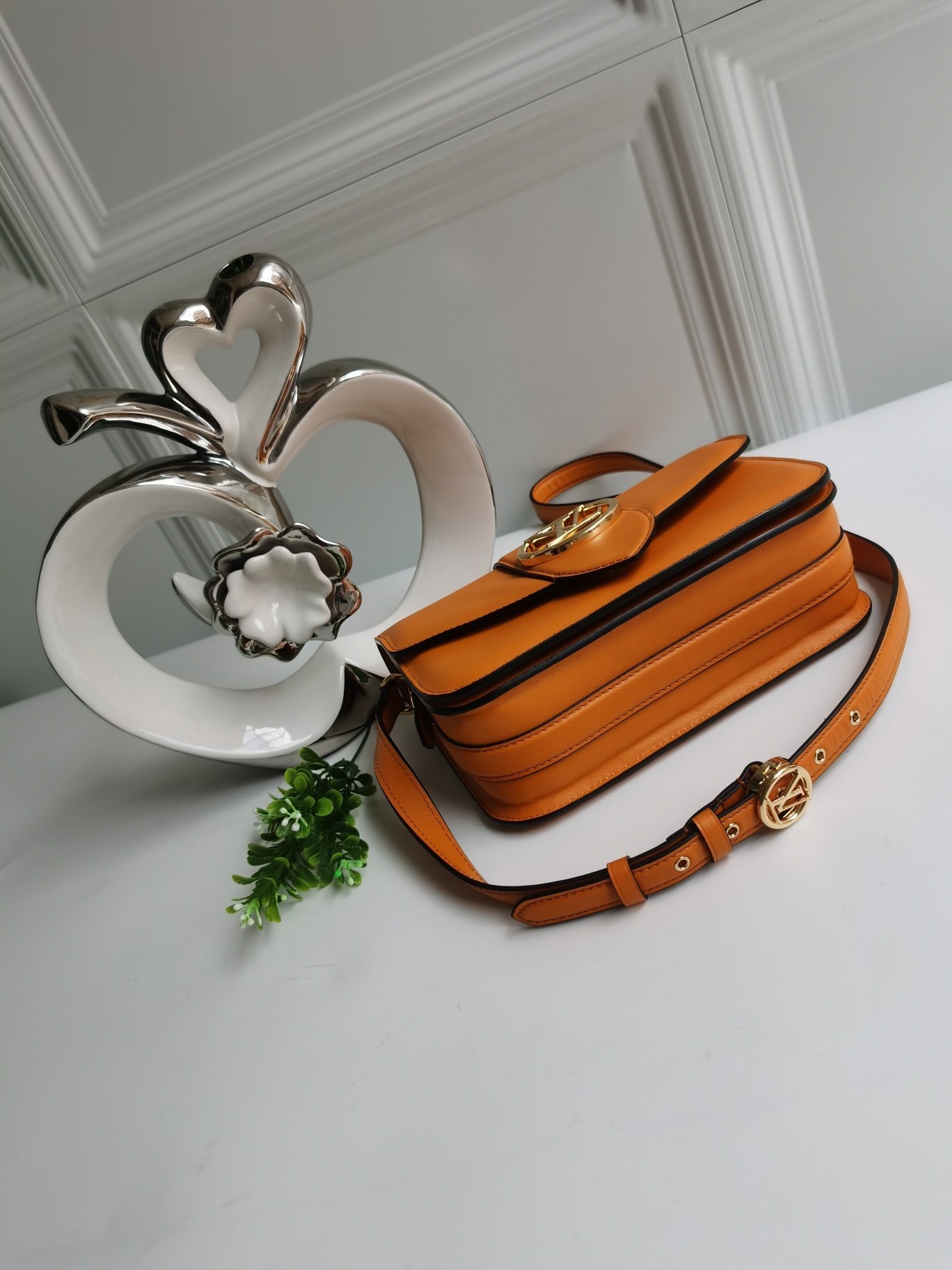 NEW Replica Louis Vuitton M55946 Pont 9 Handbag Smooth Leather Summer Gold