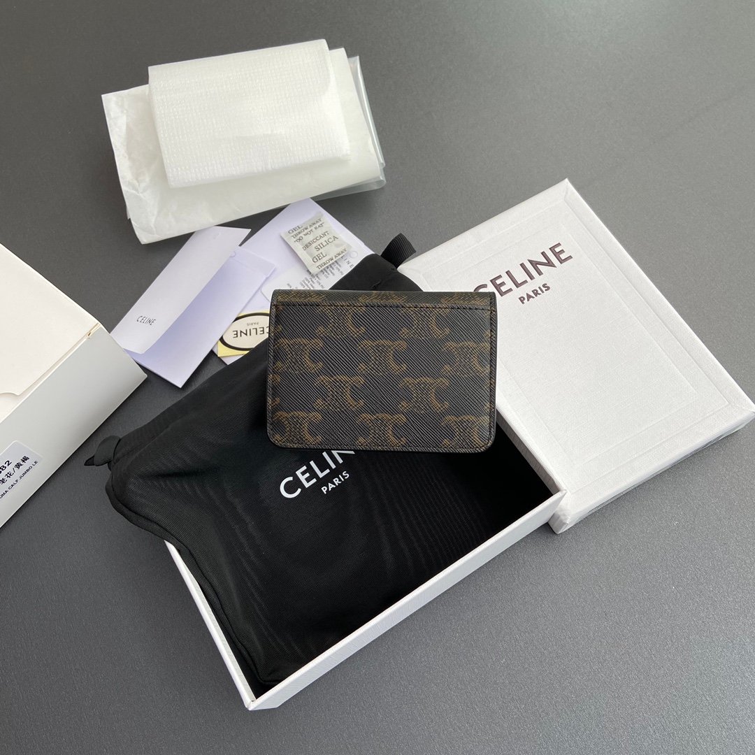 Celine Wallet-10