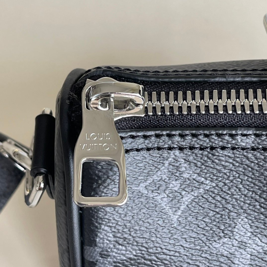 Vintage Louis Vuittion M45947 Keepall XS Monogram