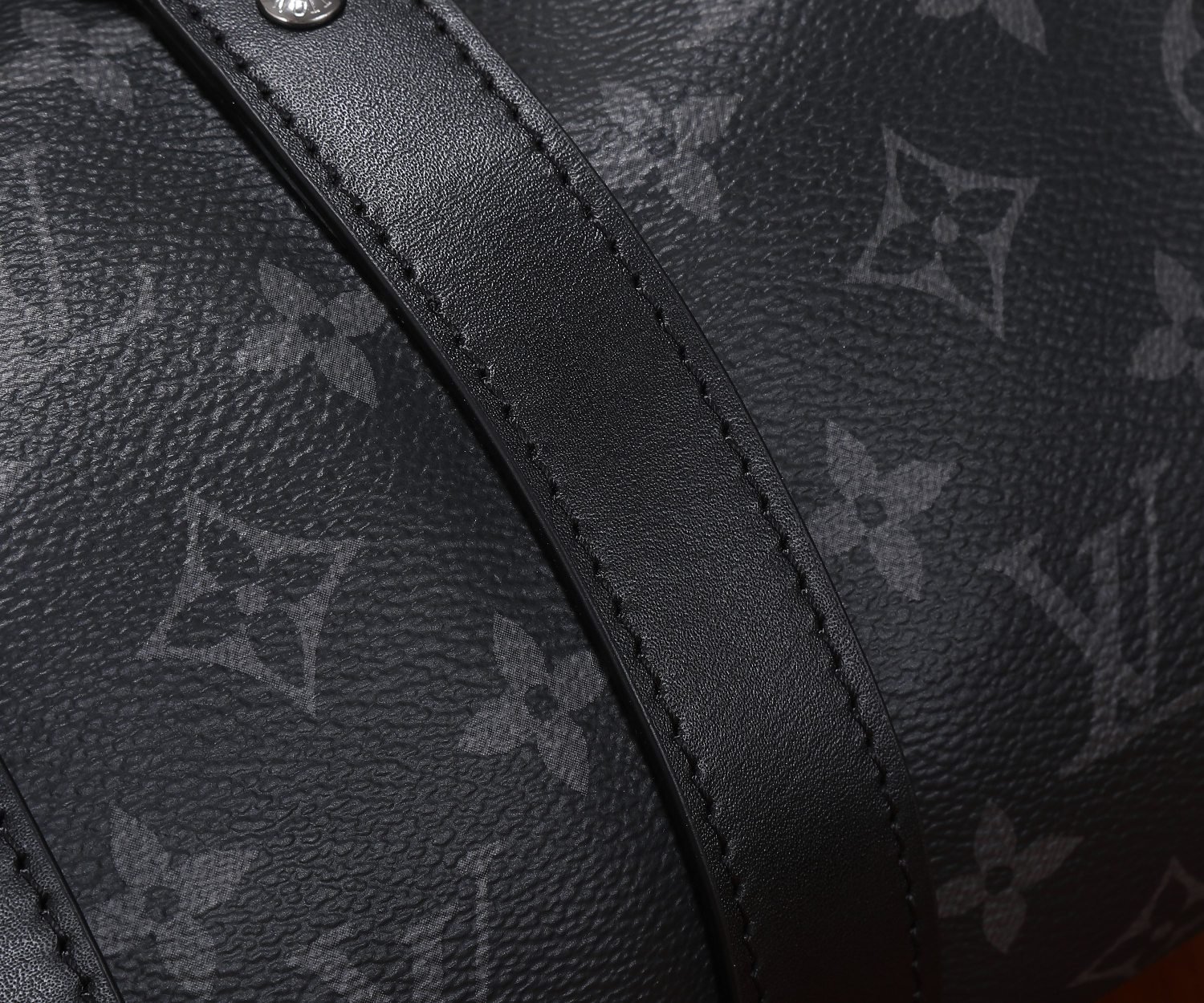Louis Vuitton KEEPALL BANDOULIERE 25 M46271
