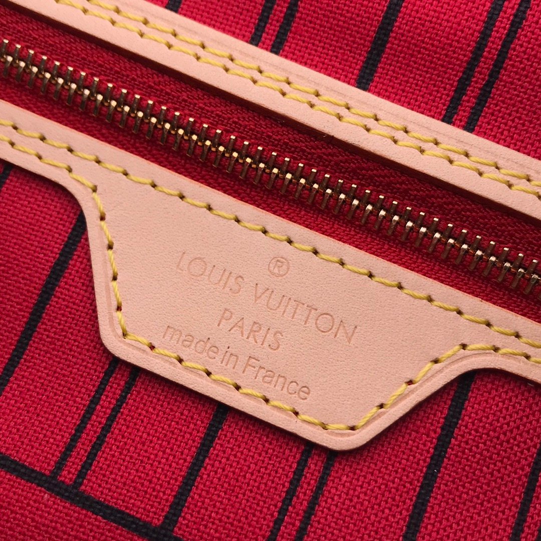 Louis Vuitton M41177 Neverfull MM Monogram Coated Canvas Cherry