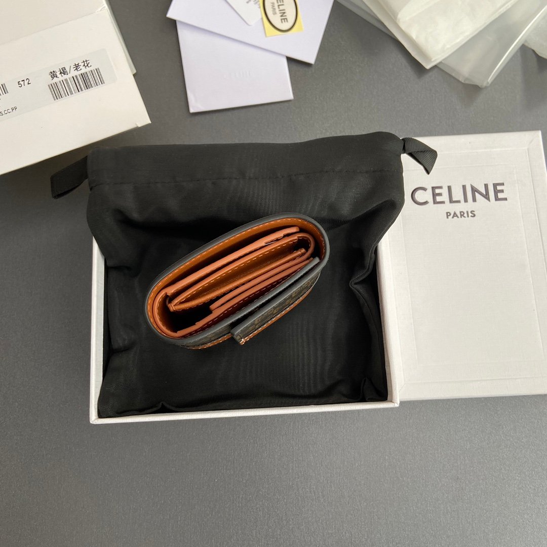 Celine Wallet-14