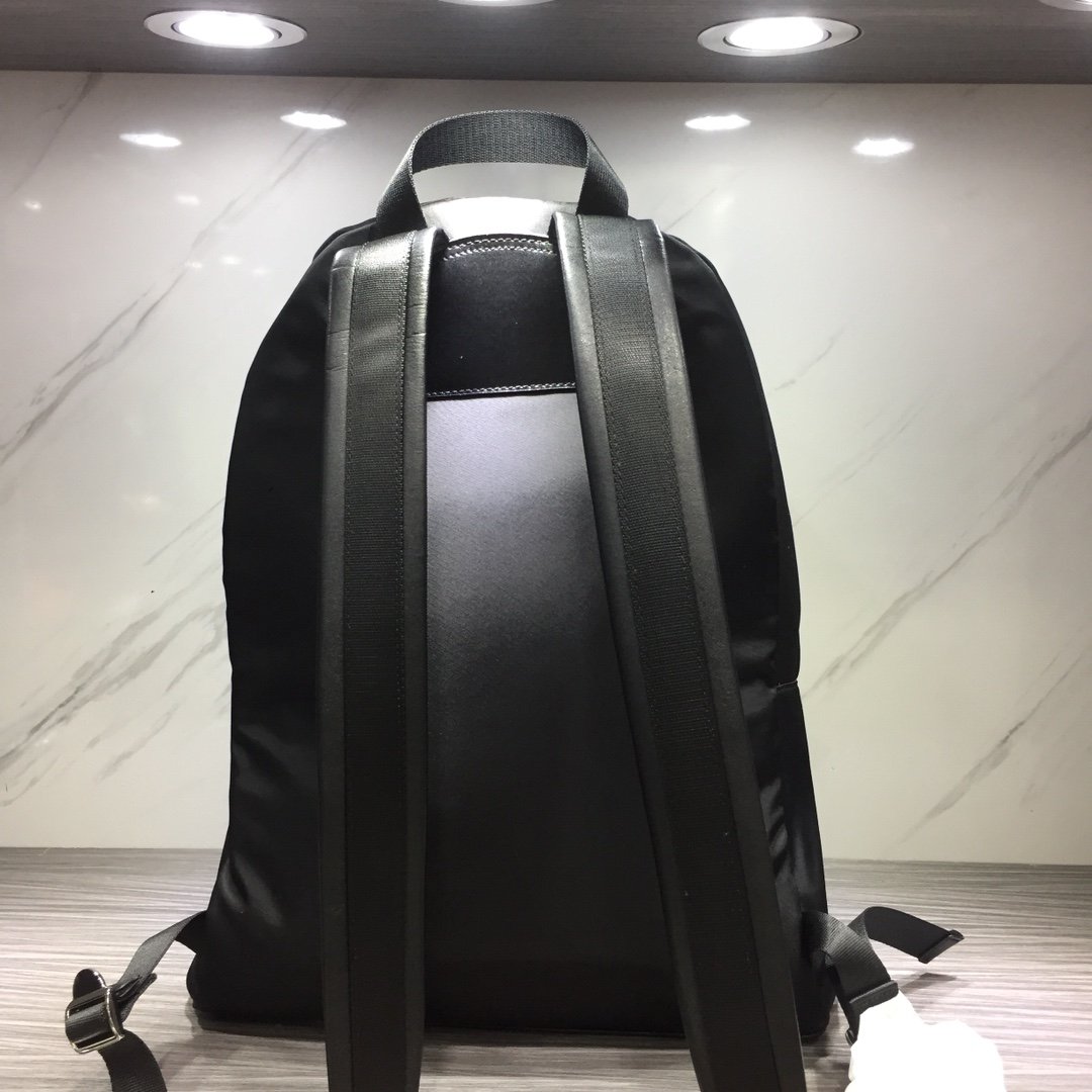 Givenchy Mens Backpack Black-003