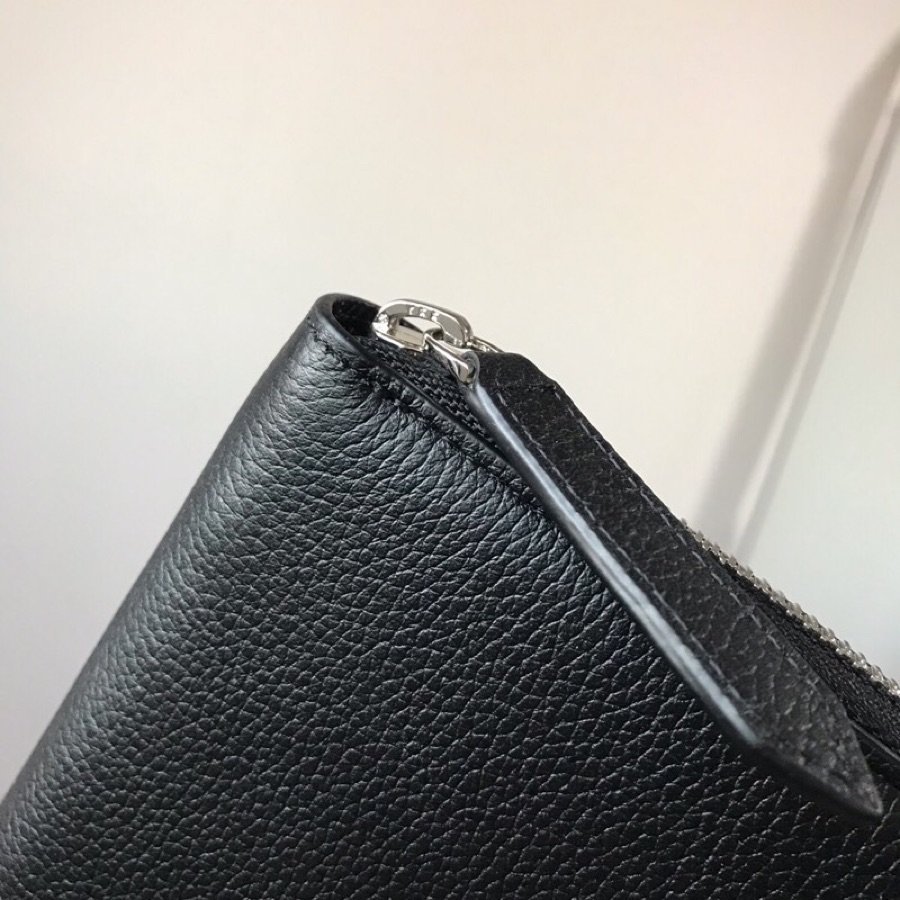 Replica Burberry Men Grainy Leather Ziparound Wallet  Black