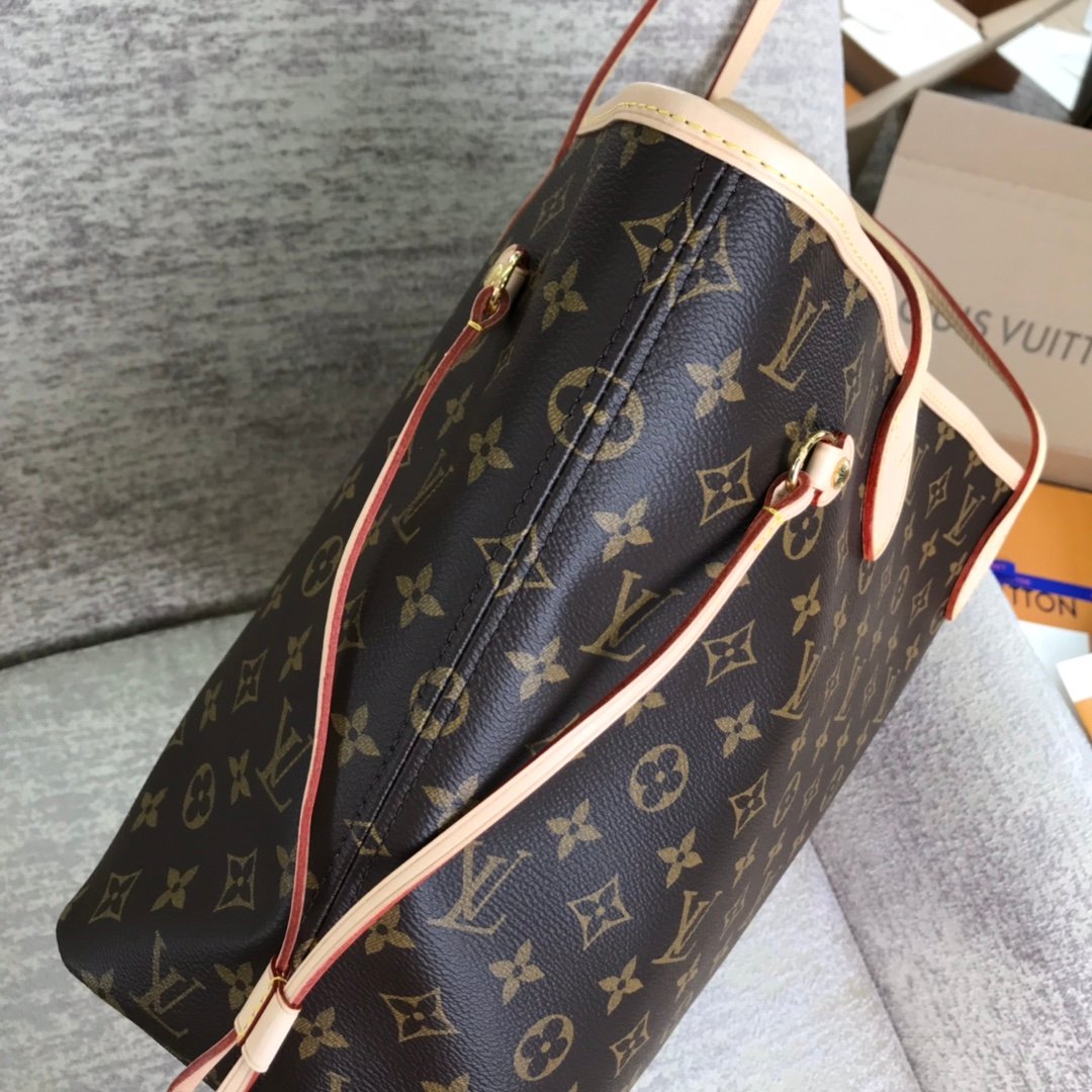 Louis Vuitton M40995 Neverfull MM Monogram Coated Canvas Beige