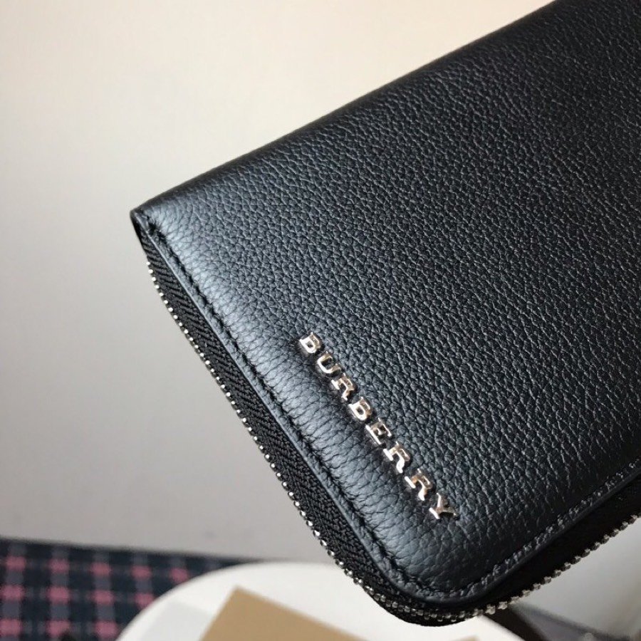 Replica Burberry Men Grainy Leather Ziparound Wallet  Black