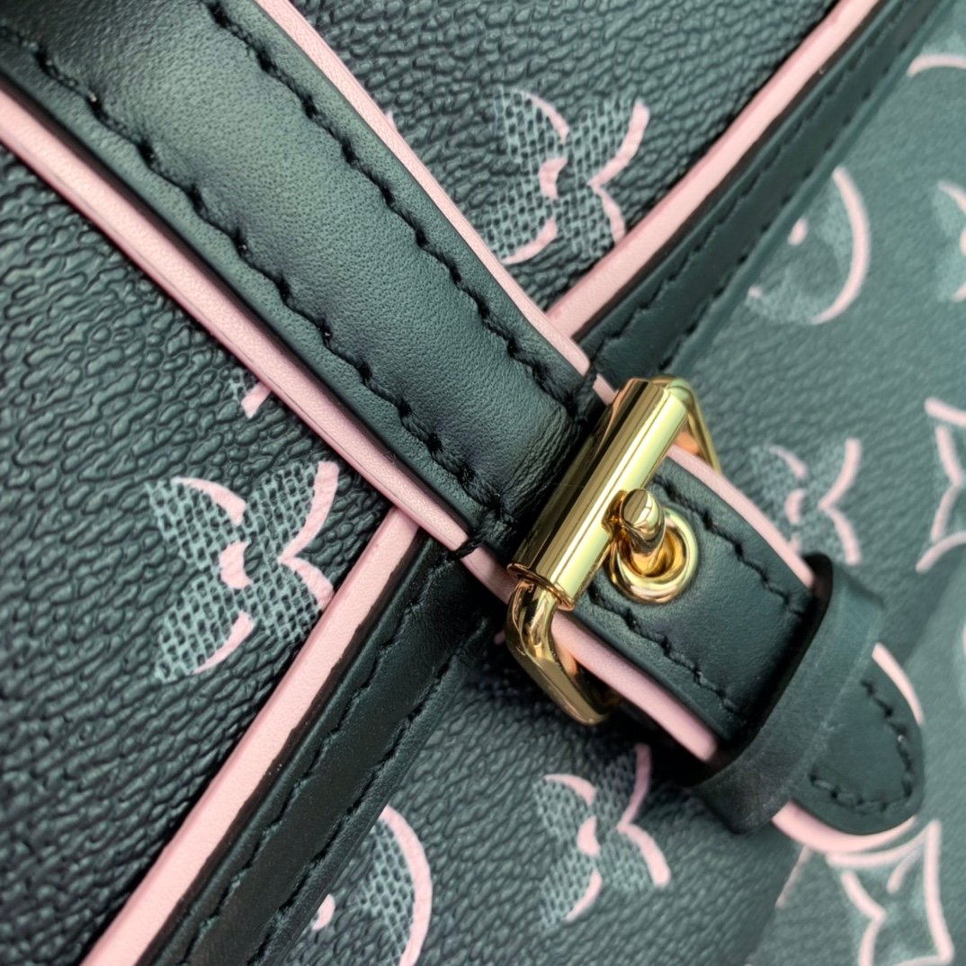 Louis Vuitton M46137 Neverfull MM Tote Bag Monogram Coated Canvas Black