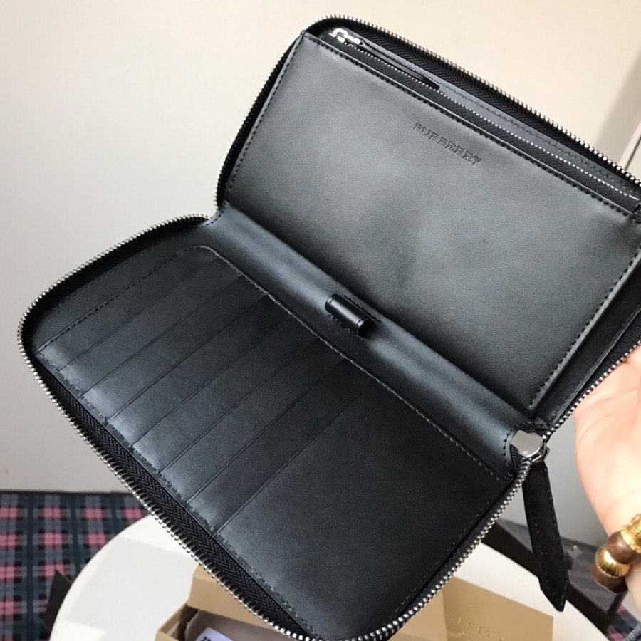 Replica Burberry Men Grainy Leather Ziparound Wallet  Black