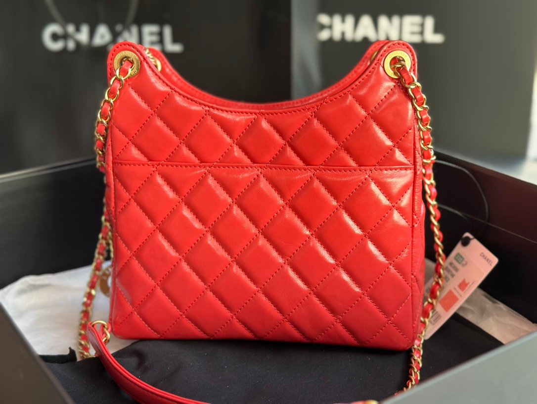 Chanel AS3690 Large HoBo Bag Shiny Crumpled Calfskin Gold-Tone Metal Red